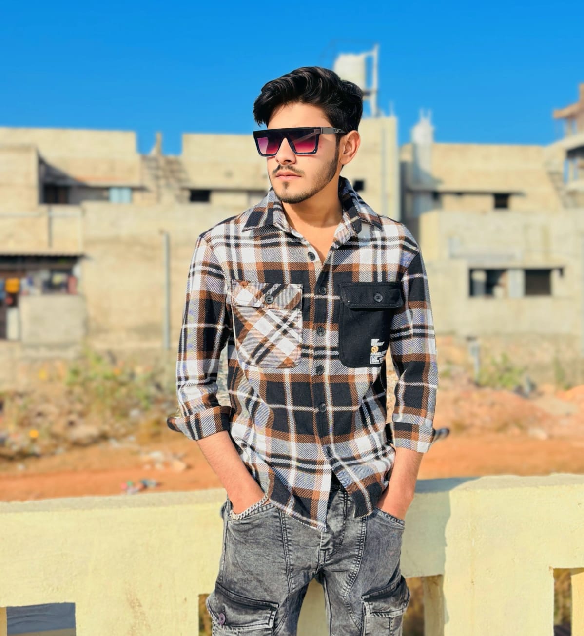 Luhar Azaruddin